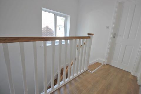 87 Luffield Road, London, SE2 9JW