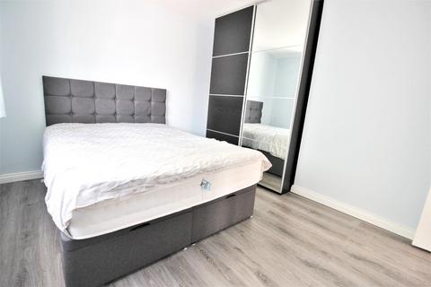 87 Luffield Road, London, SE2 9JW