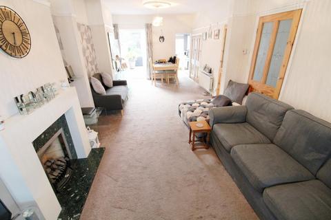 2 bedroom terraced house for sale - Malton Street, London