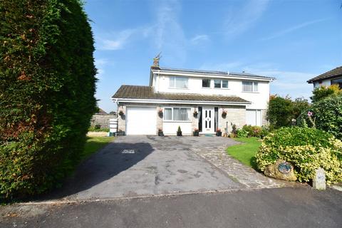 4 bedroom detached house for sale, Owen Drive, Failand