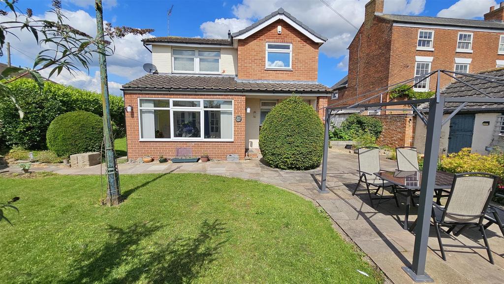 Newgate Street, Bingham 4 bed detached house for sale £499,950