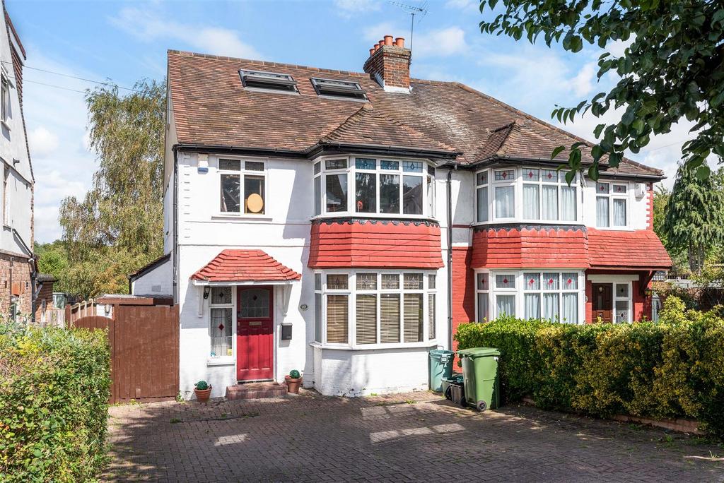 Leamington Avenue, Bromley 4 bed semidetached house £700,000