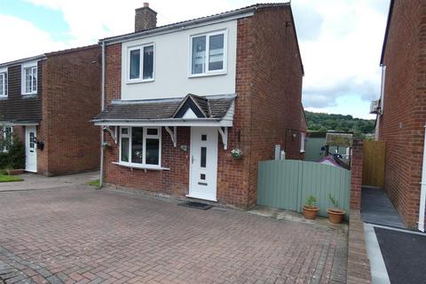 3 bedroom detached house for sale, Moorcroft Close, Cheadle, Stoke-On-Trent