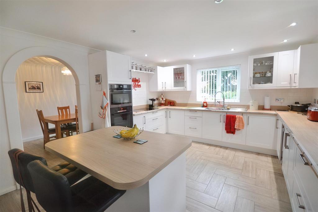 Hayscastle, Haverfordwest 3 bed detached bungalow for sale £350,000