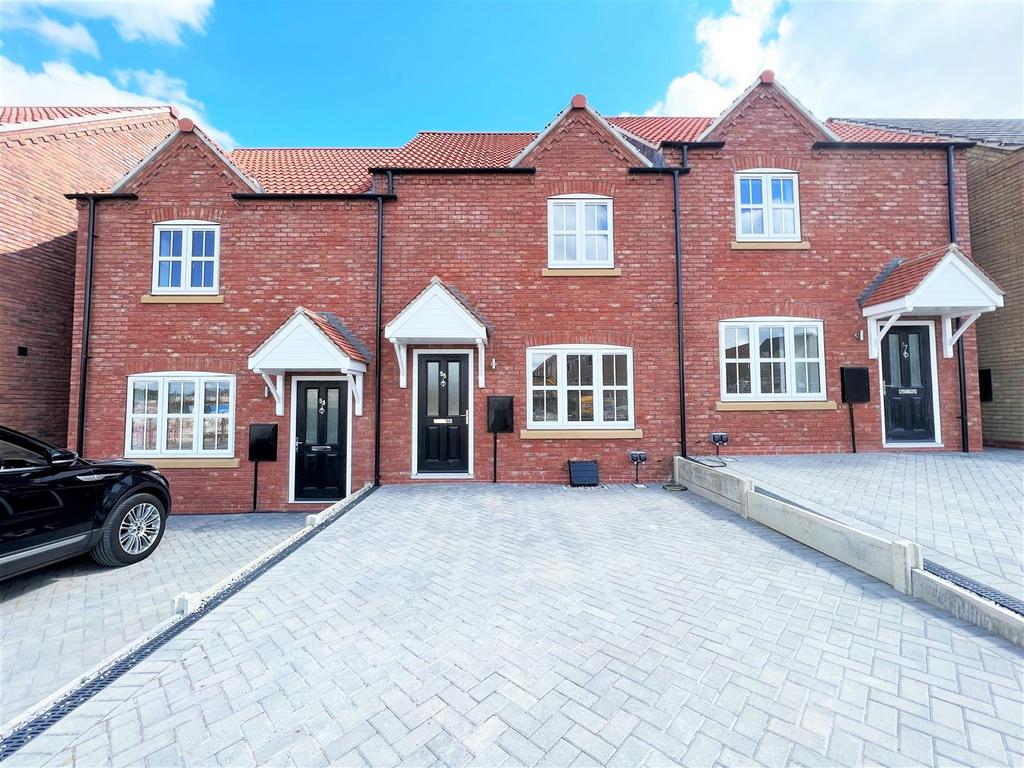 Drive, Kirk Ella 2 bed terraced house for sale £98,250