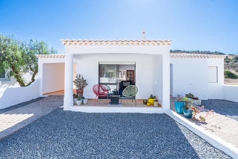 2 bedroom villa, Praia da Luz,  Algarve