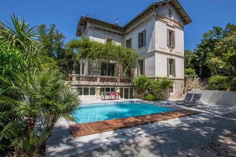 6 bedroom house - Les Angles, gard, Languedoc-Roussillon