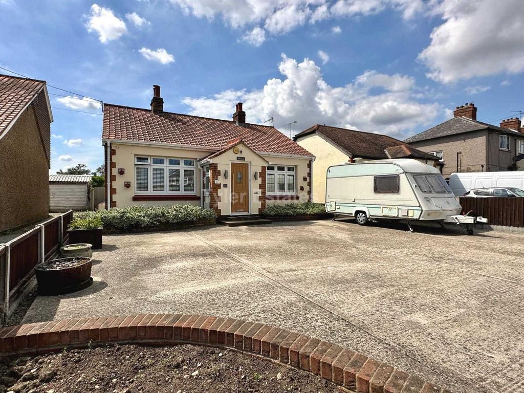 Grange Road, Billericay CM11 3 bed detached bungalow for sale £650,000