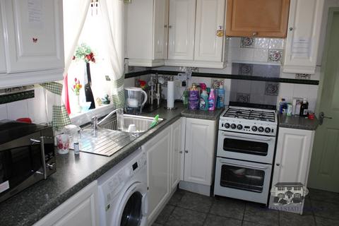 16 Oak Street, Tonypandy, CF40 2DT
