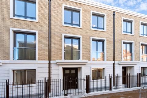 3 bedroom terraced house to rent, Rainsborough Square, London, SW6