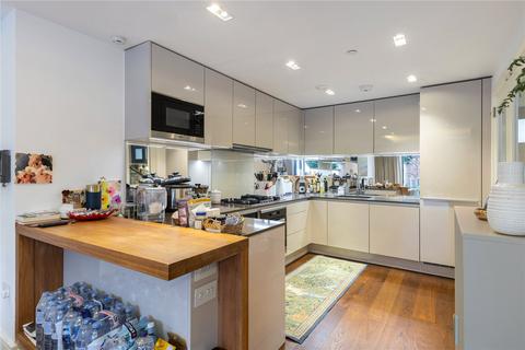 3 bedroom terraced house to rent, Rainsborough Square, London, SW6