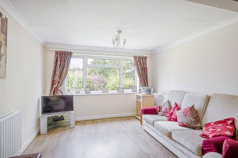 2 bedroom bungalow for sale - Cannons Close, Bishop's Stortford, Hertfordshire, CM23