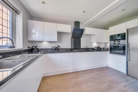 51 Abbotts Crescent, London, E4 9SA