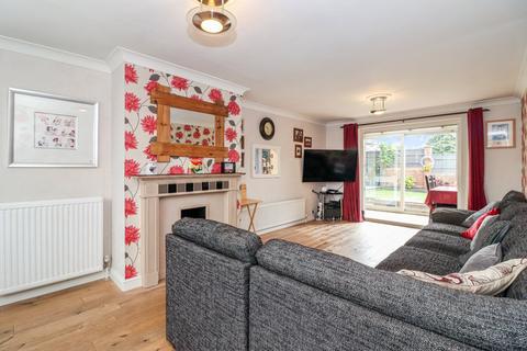 4 bedroom semi-detached house for sale, Hill Farm Road, Chesham, HP5