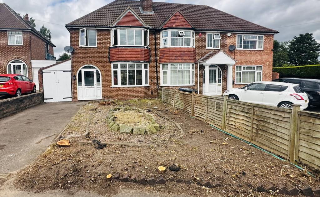 Banners Gate Road, Sutton Coldfield, B73 3 bed semidetached house £