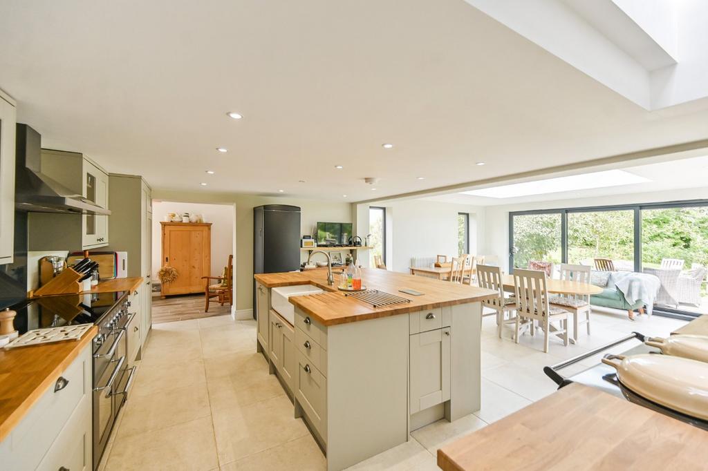 Cot Lane, Biddenden, Ashford, Kent, TN27 5 bed detached house for sale