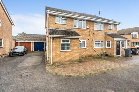 16a Bridgeman Drive, Houghton Regis, Dunstable, LU5 5SR