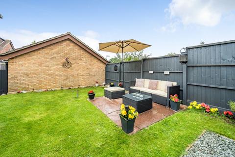 16a Bridgeman Drive, Houghton Regis, Dunstable, LU5 5SR
