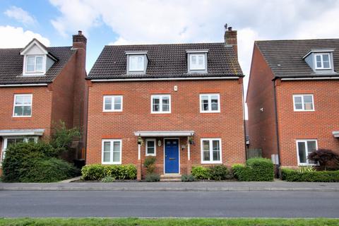 4 bedroom detached house for sale - North Baddesley, Southampton