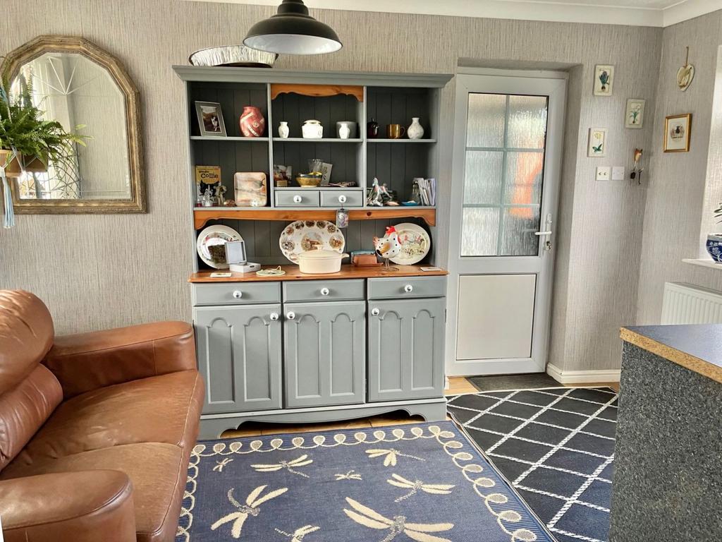 Utility area/study