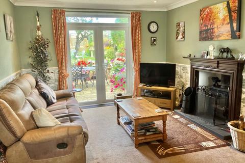 90 Byfield Road, Woodford Halse, Daventry, NN11 3QS