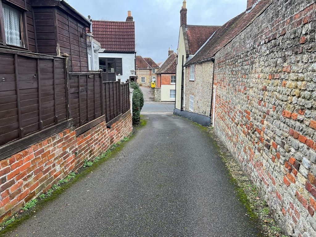 Vicarage Street, Warminster, BA12 4 bed house for sale £265,000