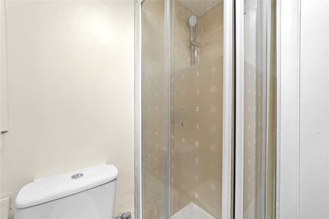 Studio to rent, Sutherland Avenue, London