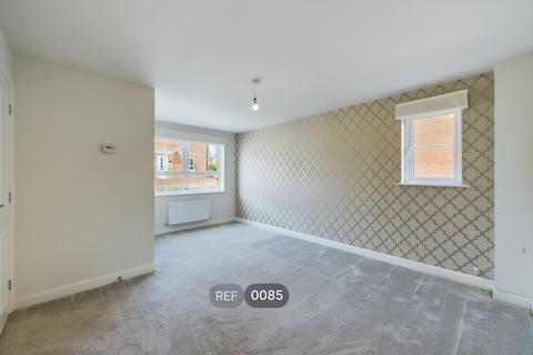 3 bedroom semi-detached house to rent, Jack Harrison Avenue, HU16