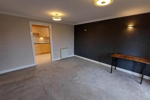 2 bedroom apartment to rent, Newton Drive, Blackpool FY3