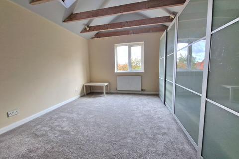 15 Pinter Close, Burnham-on-sea, TA8 1JN