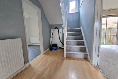 15 Pinter Close, Burnham-on-sea, TA8 1JN