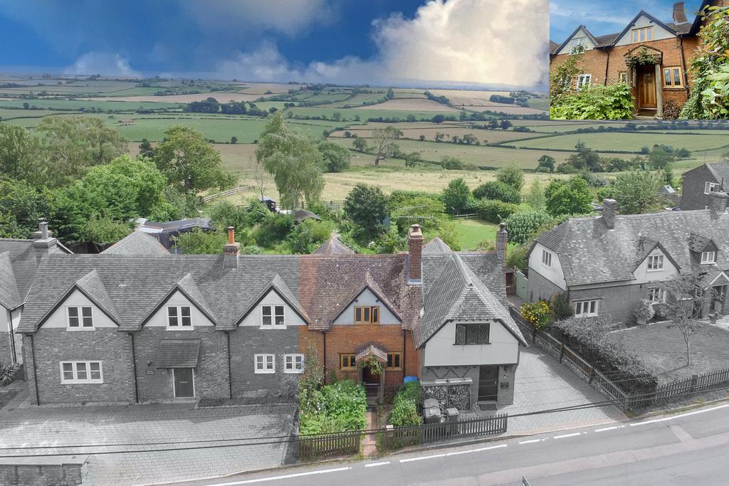Ashendon, Buckinghamshire 2 bed cottage £375,000