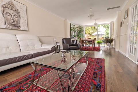 4 bedroom detached house for sale - Kinnaird Close, Bromley, BR1