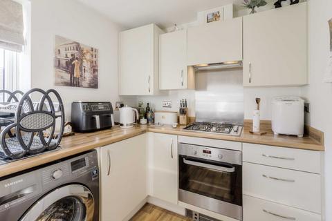 2 bedroom apartment for sale, Vespasian Road, Milton Keynes MK11