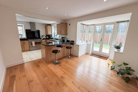 4 bedroom detached house for sale, Cadeby Court, Milton Keynes MK10