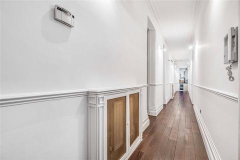 3 bedroom apartment for sale, Drayton Gardens, London, SW10