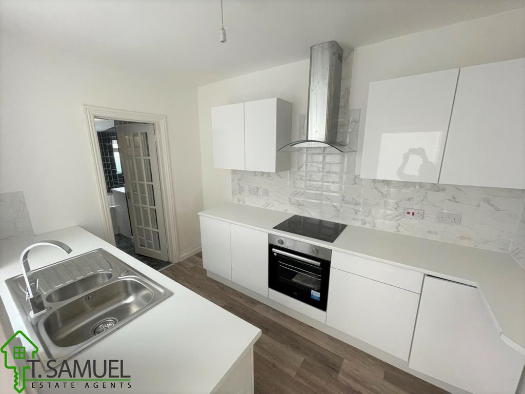 Herbert Street, Abercynon,CF45 4RG 3 bed terraced house £146,000