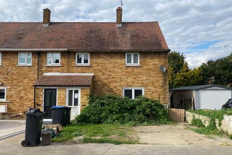 8 Bridgend Road, Enfield, EN1 4PD
