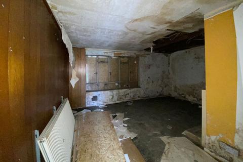 8 Bridgend Road, Enfield, EN1 4PD