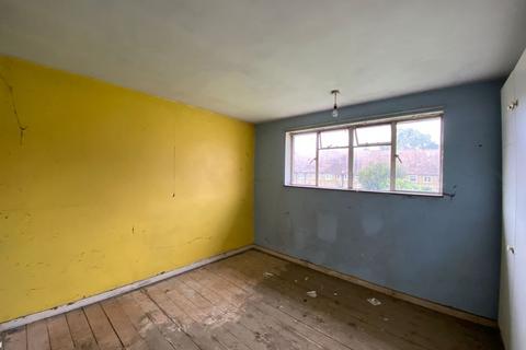 8 Bridgend Road, Enfield, EN1 4PD