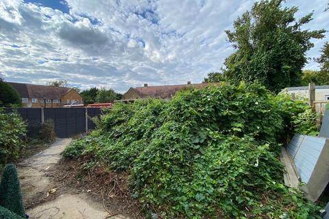 8 Bridgend Road, Enfield, EN1 4PD