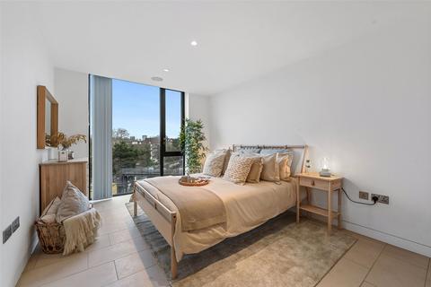 3 bedroom flat to rent, Oval Road, Primrose Hill, London, NW1