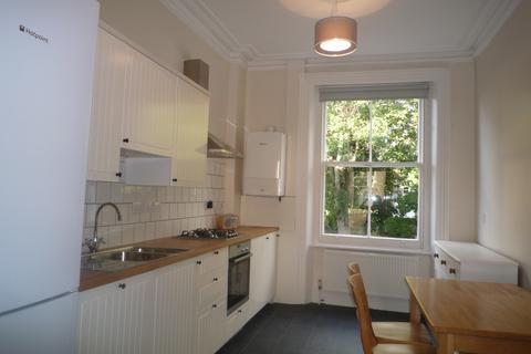 1 bedroom in a flat share to rent, Victoria Rise, London SW4