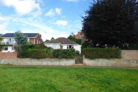 3 bedroom bungalow to rent, Stunning 3 bedroom property with views over the River Exe