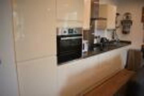 2 bedroom apartment to rent, Windermere Terrace, Liverpool L8