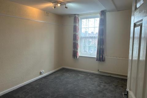 3 bedroom flat to rent, Lodge Avenue, Dagenham, Essex, RM9