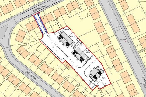 18 bedroom property with land for sale - Land to the Rear of 12 & 14 Tudor Road, Nuneaton, Warwickshire, CV10 9EH