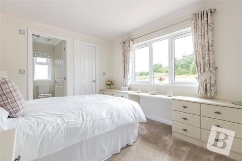 2 bedroom detached house for sale, Hawkswood Road, Downham, Billericay, Essex, CM11