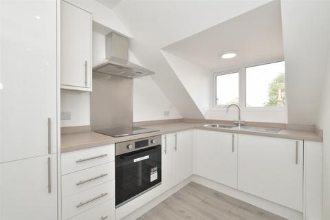 2 bedroom flat for sale, Richmond Avenue, Abbey Fields, Bognor Regis, West Sussex