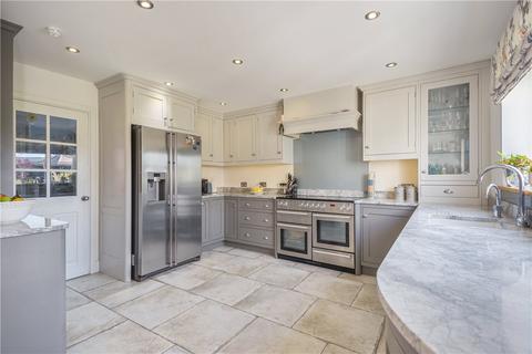 11 Farriers Field, Upavon, Pewsey, SN9 6NW